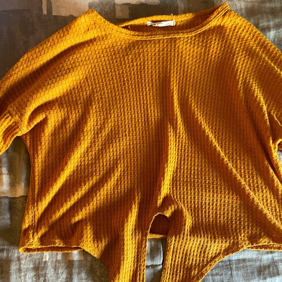 Caution to the wind crop sweater, orange, small - Picture 3 of 3